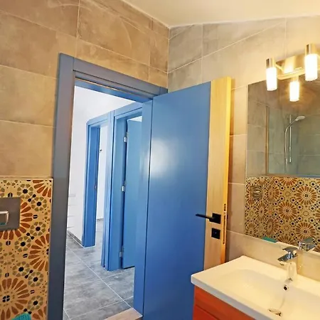 Muhtesem Meis Adasi Manzarali Dubleks Apartment